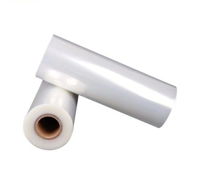 Màn chắn nhiệt siêu mỏng Transparent BOPP Bộ phim có thể niêm phong nhiệt 12 micron Đèn sáng Cho in nhãn chai